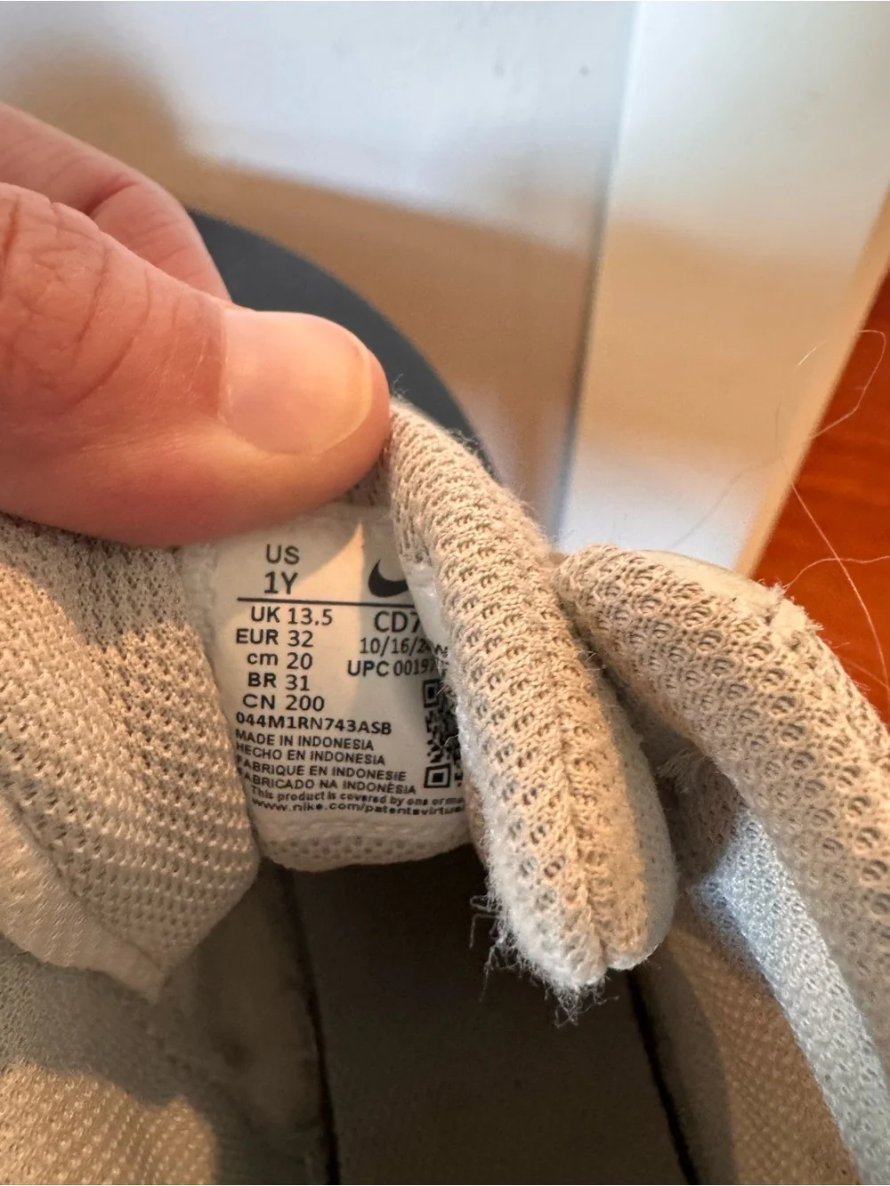 Nike Kids High-Top Sneakers in Light Gray and White